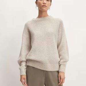 Everlane The Alpaca Creamy Brown Long Sleeve Crew Neck Knit Sweater size small